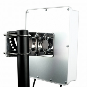 MiMo Panel LTE antenne met 2x N-F (achterzijde op mast)